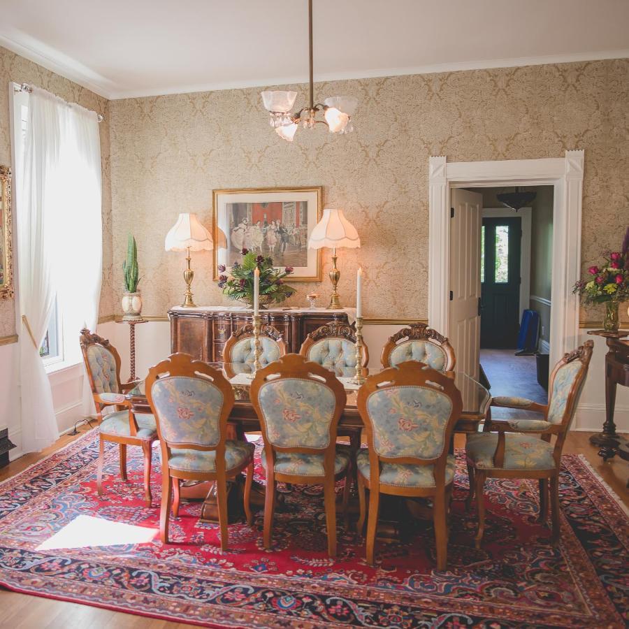 Grand Victorian Manor & Cottage Бунвилл Экстерьер фото